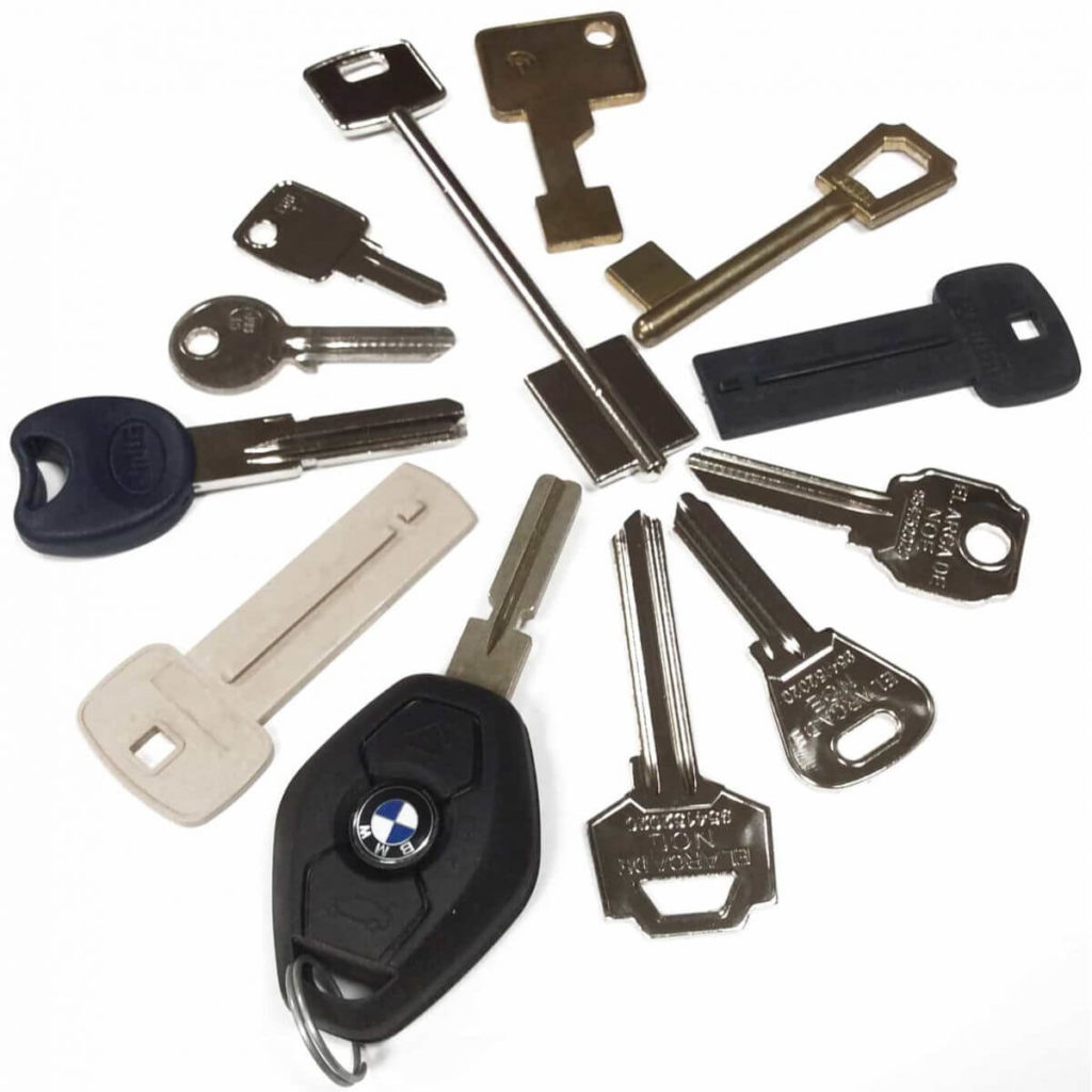 ¿Necesitas un duplicado de llaves? 🔑✨ Ofrecemos un servicio rápido y seguro para todo tipo de llaves: residenciales, automotrices y de alta seguridad. ¡Visítanos hoy!