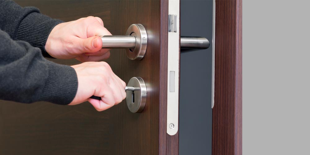 Apertura de puertas de emergencia