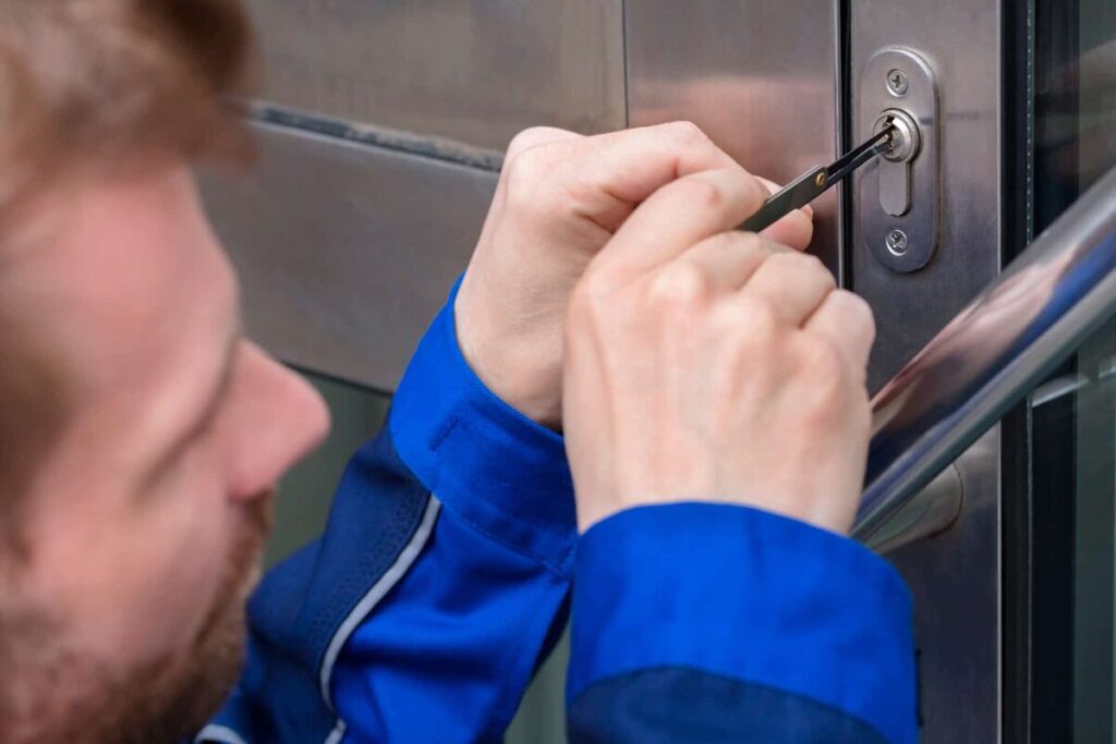 Apertura de puertas de emergencia