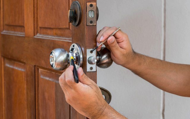 Instalación de cerraduras de seguridad